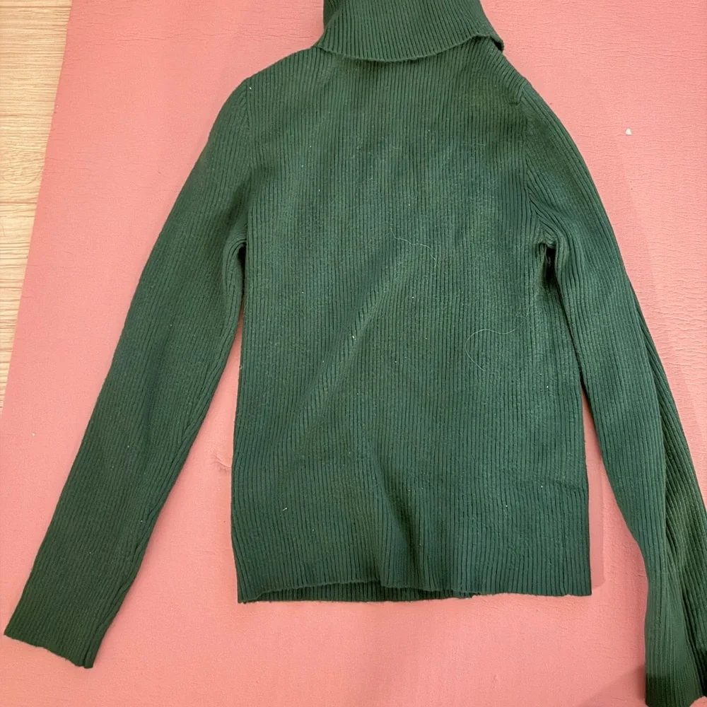 Green Knit Turtleneck Sweater Long Sleeve size medium